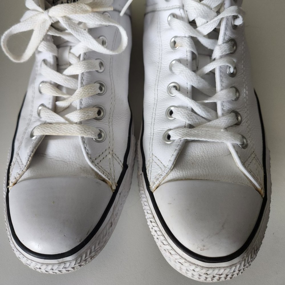 Converse Chuck Taylor men's vintage lowtop shoes - size 10.5